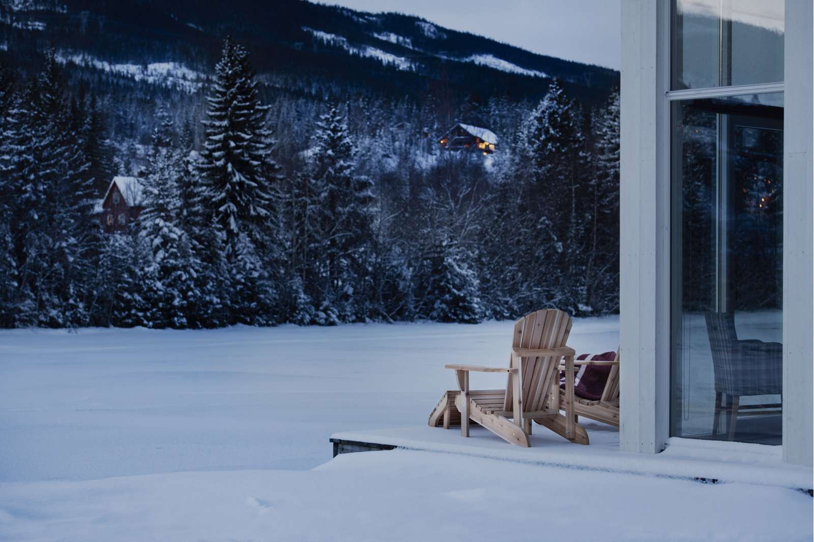 Classic Adirondack Hagestol